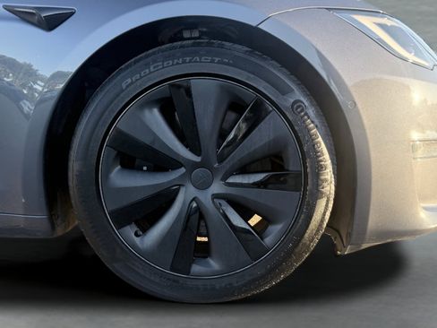 Used 2023 Tesla Model S AWD/4WD image 10
