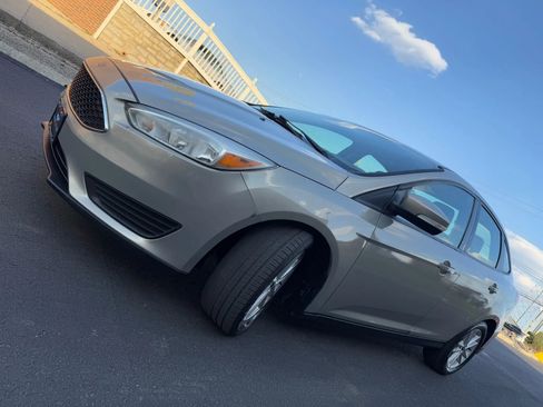 Used 2015 Ford Focus SE image 52