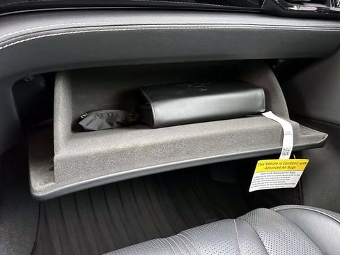 Used 2025 Acura MDX SH-AWD w/ Advance Package image 38