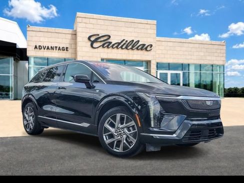 Certified 2025 Cadillac Optiq Luxury 2 w/ LPO, Floor Liner Package AWD/4WD image 1