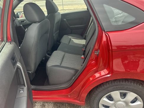 Used 2010 Ford Focus SE FWD image 15