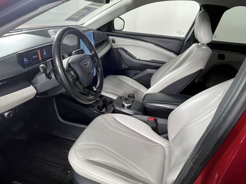 Used 2021 Ford Mustang Mach-E Premium image 9