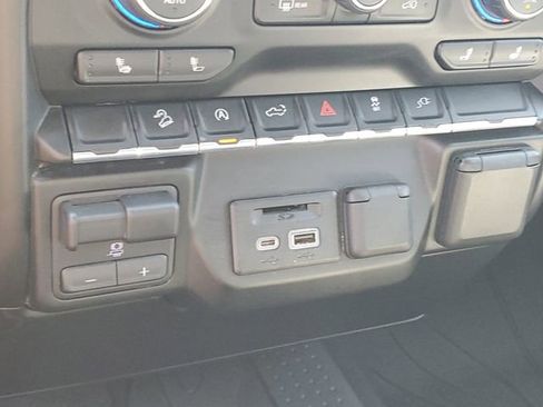 Used 2019 Chevrolet Silverado 1500 LT w/ All-Star Edition AWD/4WD image 31