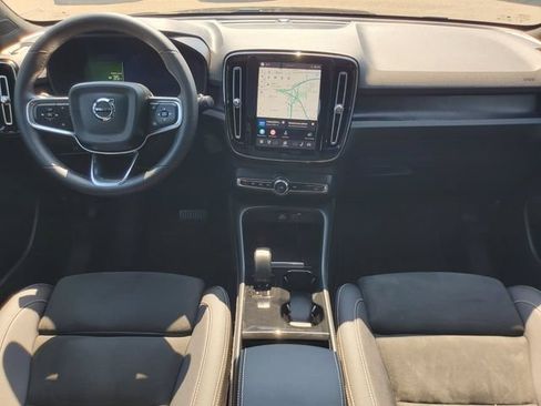 Certified 2023 Volvo C40 P8 Recharge Ultimate AWD/4WD image 27