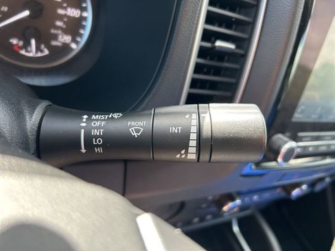 Certified 2022 Nissan Frontier SV image 30