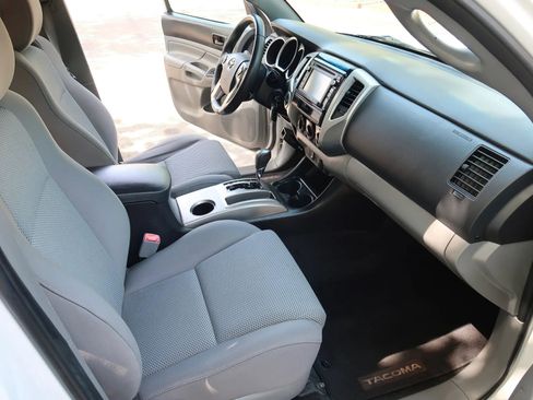 Used 2015 Toyota Tacoma Pickup 4D 6 ft w/ TRD Sport Package image 20