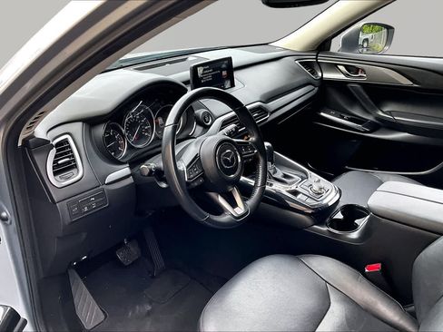 Used 2018 MAZDA CX-9 Touring w/ Touring Premium Package FWD image 18