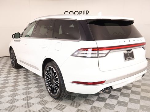 Used 2023 Lincoln Aviator Black Label w/ Dynamic Handling Package AWD/4WD image 25