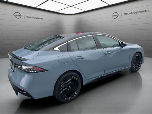 New 2026 Nissan Sentra SR FWD image 4