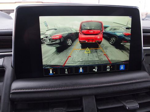 Used 2022 Chevrolet Tahoe High Country w/ Premium Package 2 image 18