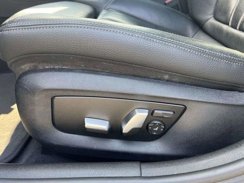 Used 2019 BMW 530i xDrive w/ M Sport Package AWD/4WD image 17