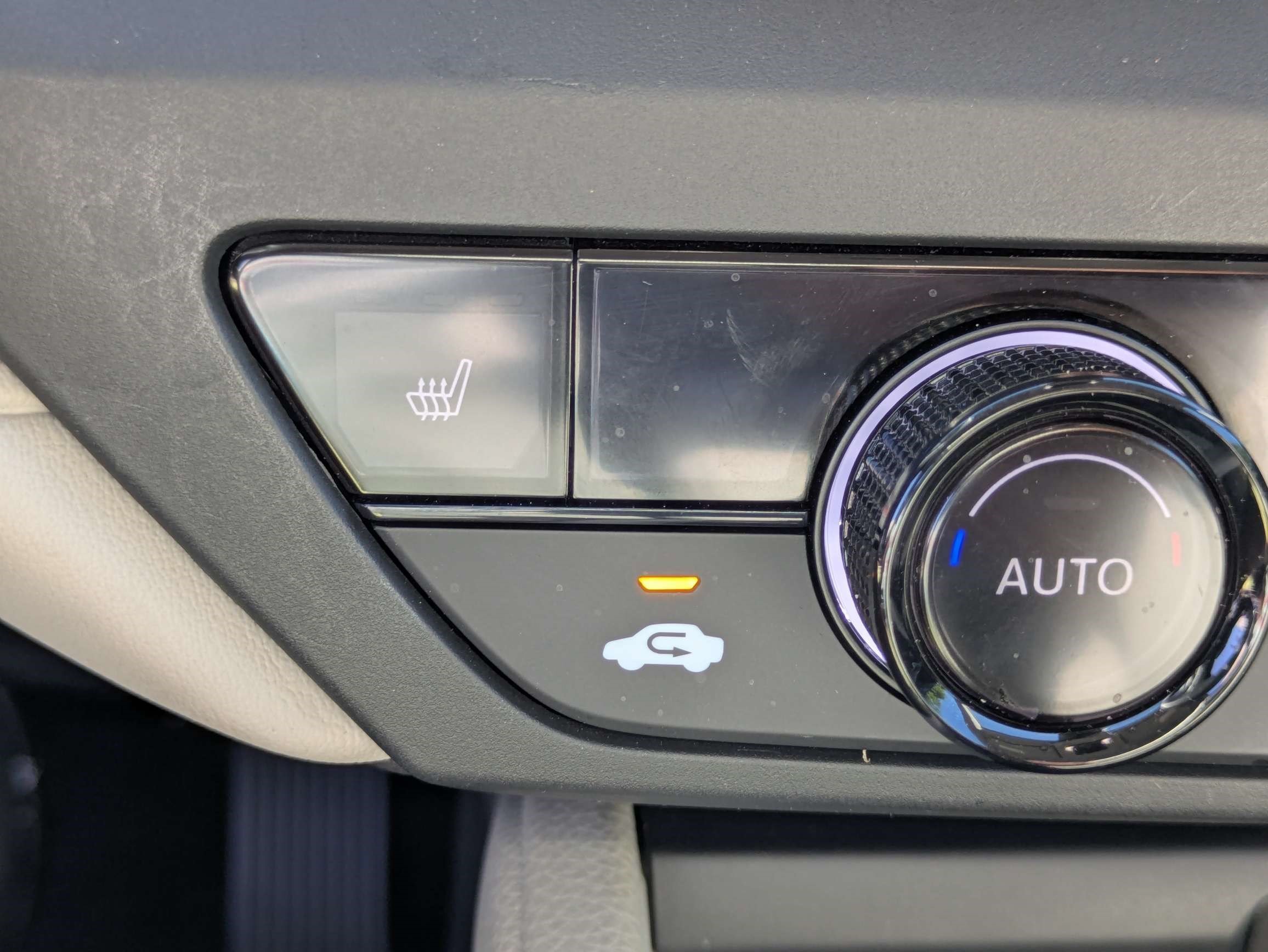 Certified 2024 Honda Accord EX image 29