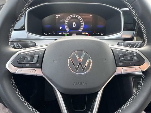 New 2025 Volkswagen Taos SE image 16