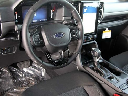 New 2025 Ford Ranger XLT w/ FX4 Off-Road Package AWD/4WD image 13