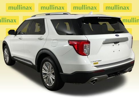 Certified 2022 Ford Explorer Limited w/ Limited Technology Package image 10