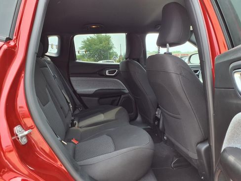 Used 2025 Jeep Compass Sport AWD/4WD image 22
