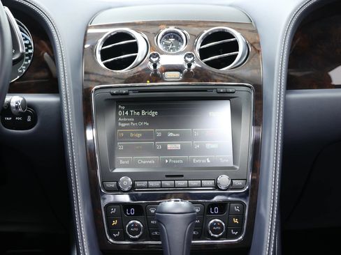 Used 2016 Bentley Flying Spur V8 AWD/4WD image 33