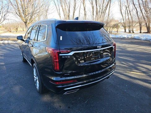 Used 2024 Cadillac XT6 Premium Luxury w/ Technology Package image 3