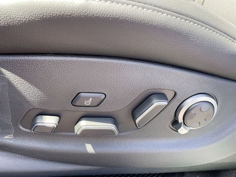 New 2025 Genesis GV80 2.5T Prestige image 35