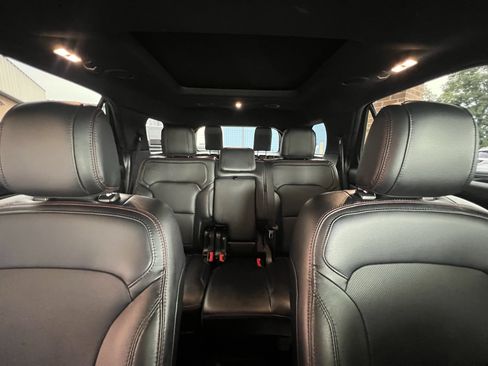 Used 2019 Ford Explorer Sport w/ Equipment Group 401A AWD/4WD image 12