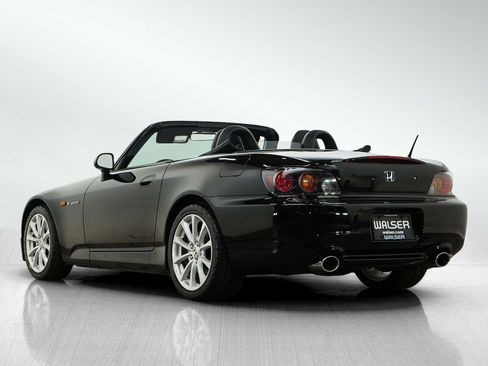 Used 2006 Honda S2000 image 3