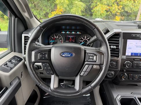 Used 2020 Ford F150 XLT w/ Equipment Group 302A Luxury AWD/4WD image 15