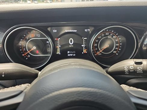 Used 2021 Jeep Wrangler Unlimited Sport AWD/4WD image 24
