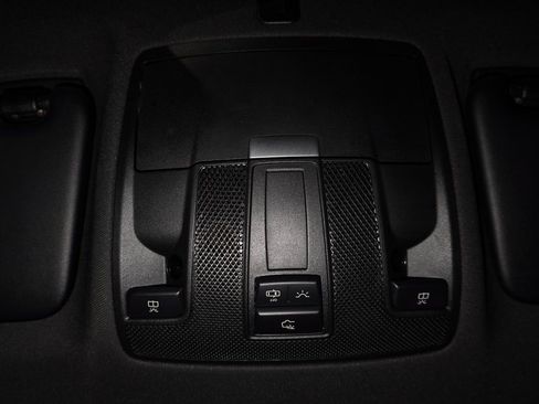 Used 2018 Mercedes-Benz GLA 250 image 23