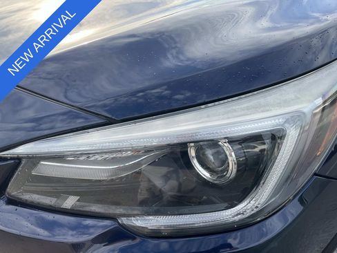Used 2018 Subaru Outback 3.6R Limited AWD/4WD image 9