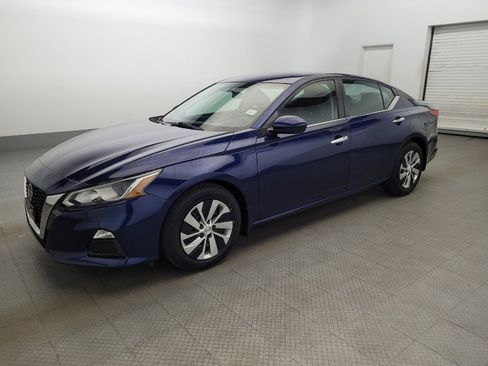 Used 2019 Nissan Altima 2.5 S FWD image 2