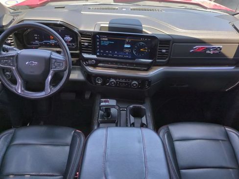 Used 2023 Chevrolet Silverado 1500 RST w/ Z71 Off-Road Package AWD/4WD image 17