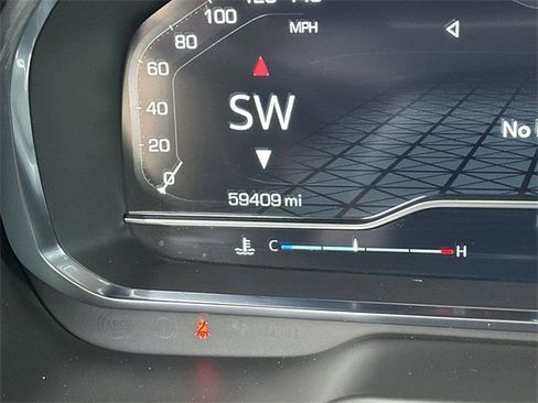 Used 2024 GMC Yukon SLT image 11