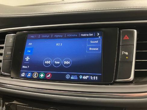 Used 2020 Buick Enclave Essence image 41