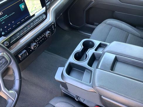 Used 2025 Chevrolet Silverado 1500 LT RWD image 16