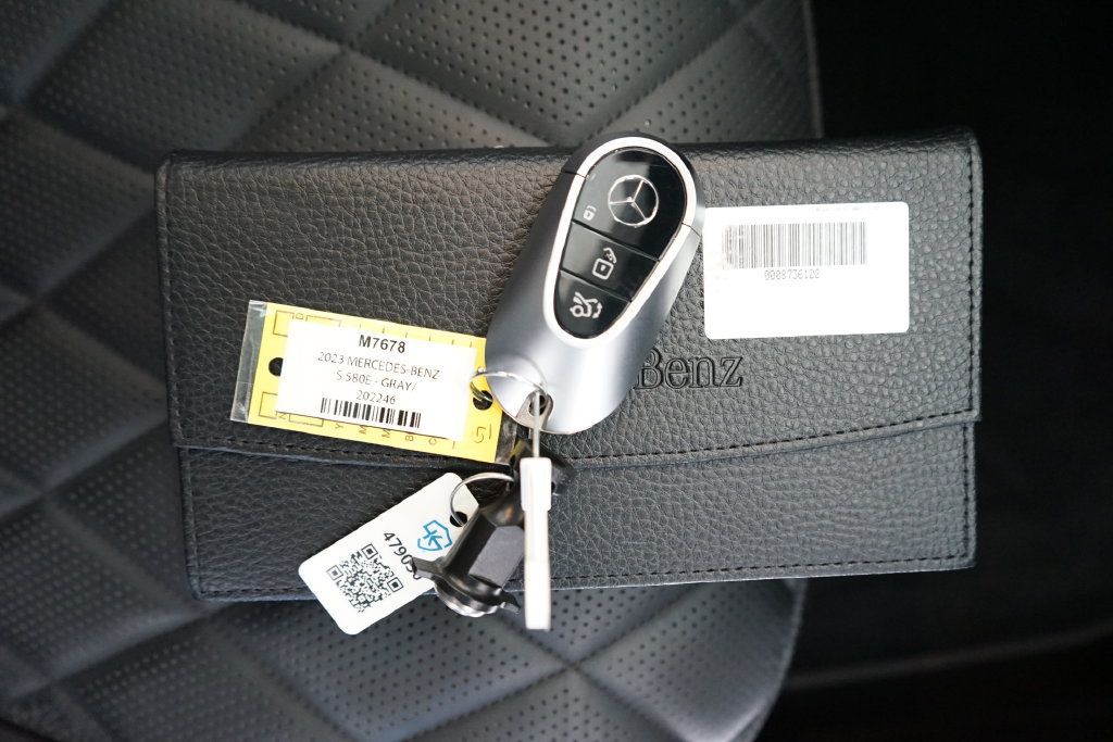 Used 2023 Mercedes-Benz S 580e 4MATIC Sedan image 74
