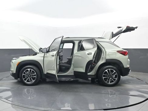 Used 2025 Chevrolet TrailBlazer LT FWD image 33