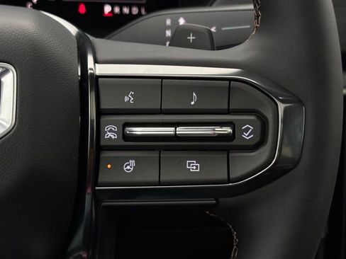 New 2026 GMC Acadia AT4 w/ Luxury Package image 24