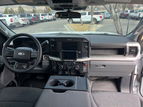 Used 2025 Ford F450 XL w/ XL Chrome Package image 24