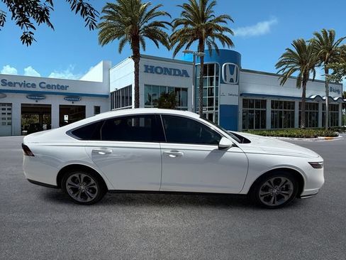 Used 2024 Honda Accord EX image 8