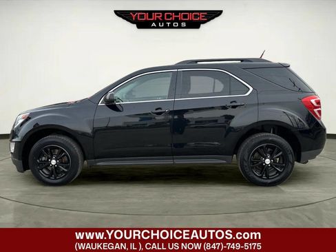 Used 2017 Chevrolet Equinox LT image 2