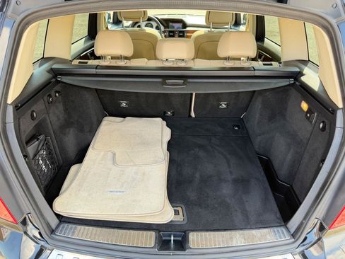 Used 2011 Mercedes-Benz GLK 350 4MATIC image 36