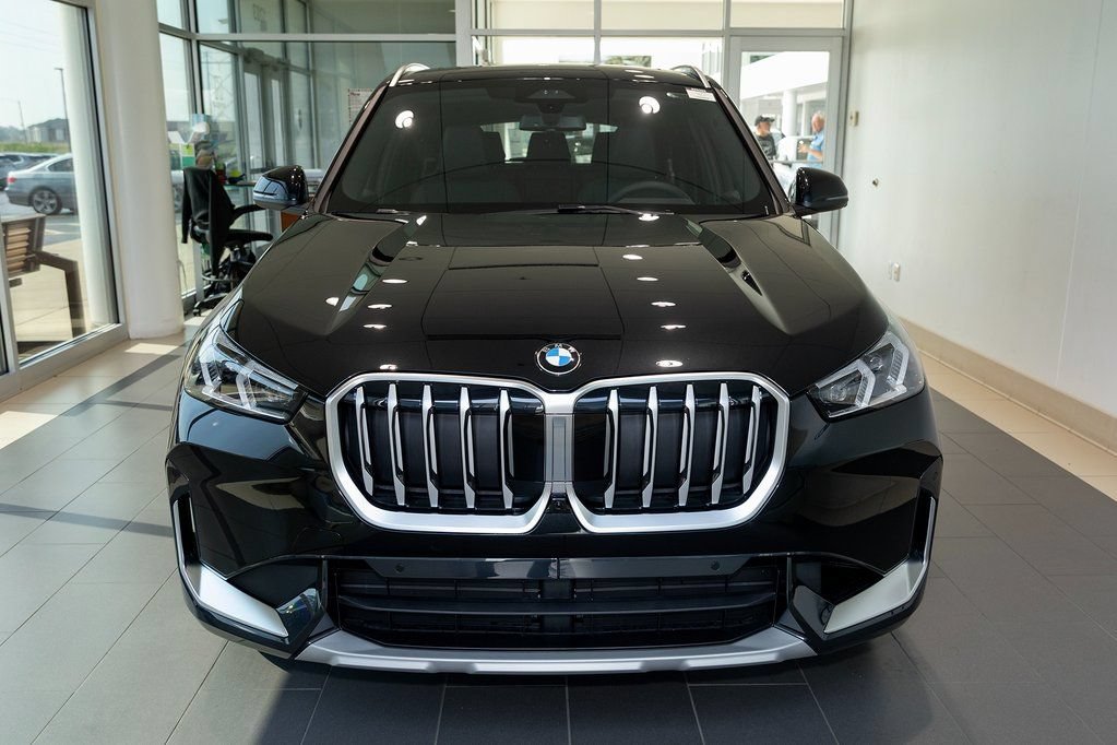 Used 2025 BMW X1 xDrive28i w/ Technology Package AWD/4WD image 2
