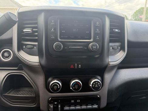 Used 2020 RAM 5500 Tradesman w/ Chrome Appearance Group AWD/4WD image 14