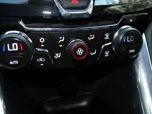 Used 2015 Chevrolet SS image 37