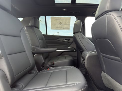 New 2026 Chevrolet Traverse LT w/ Sun and Wheel Package AWD/4WD image 26