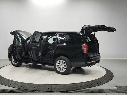 Used 2024 Chevrolet Tahoe Premier AWD/4WD image 13