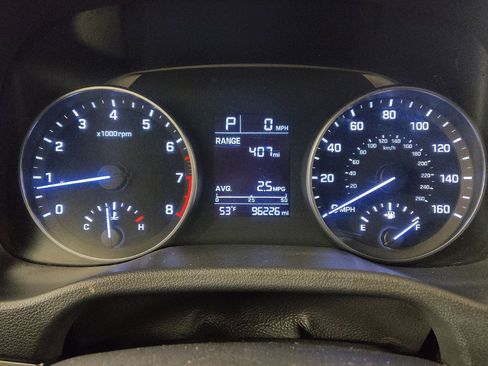 Used 2017 Hyundai Elantra SE image 23