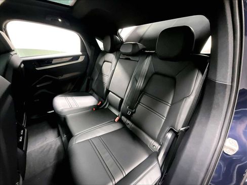 New 2026 Porsche Cayenne Coupe image 25