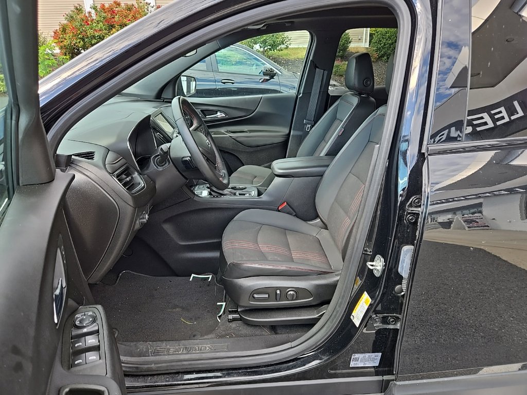Used 2024 Chevrolet Equinox RS AWD/4WD image 13