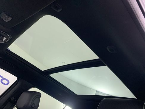 Used 2022 Jeep Wagoneer Series III w/ Premium Group I image 30